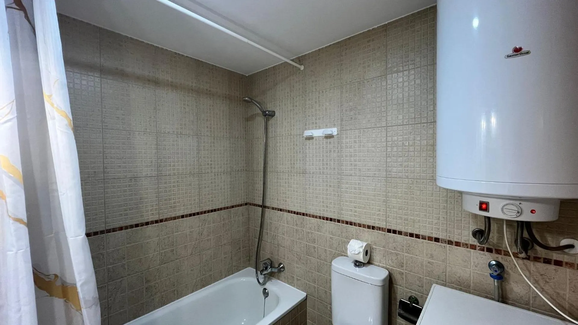 Apartamento Con Piscina En Roses 0*,
